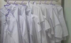 cara putihkan baju putih