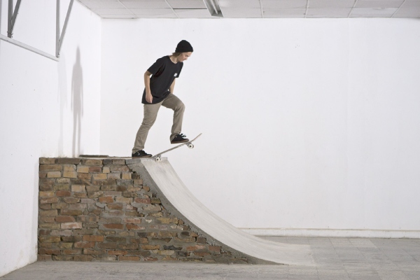 tricks skateboard