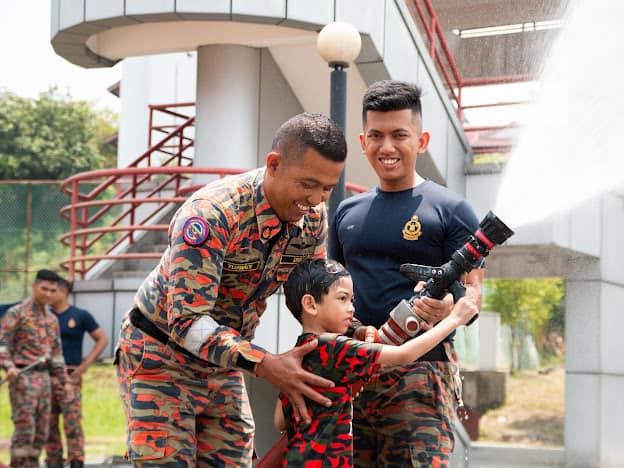 MAJLIS HARI JADI