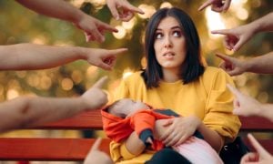 membesarkan anak