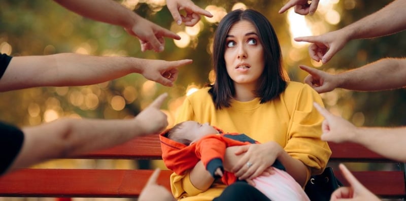 membesarkan anak