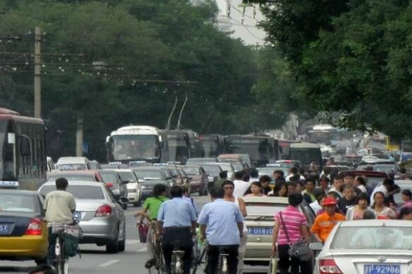 kesesakan jalan raya