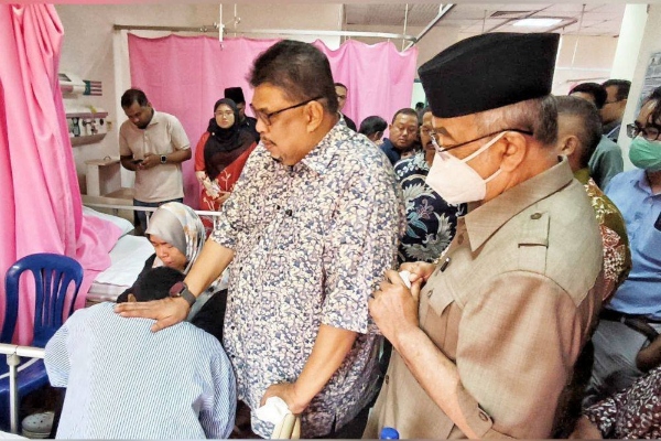 rumah terbakar