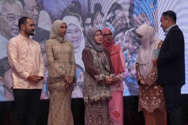 rawatan IVF percuma