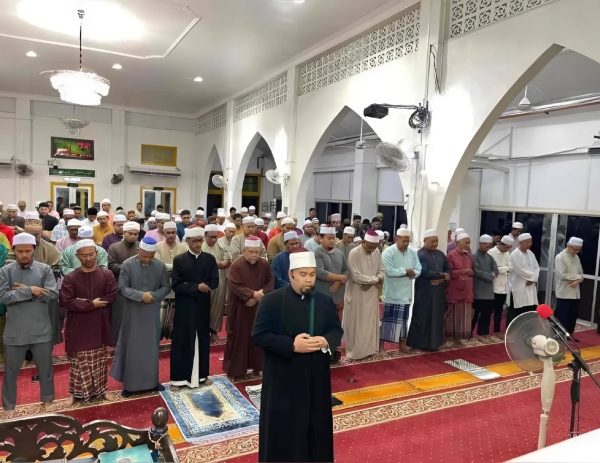 solat sunat tarawih