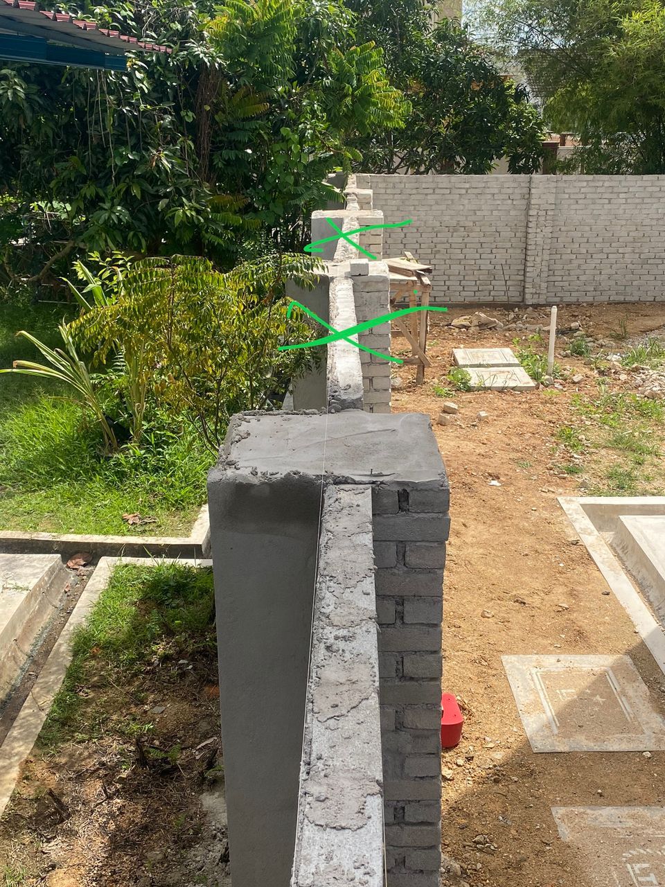 TUKANG RUMAH