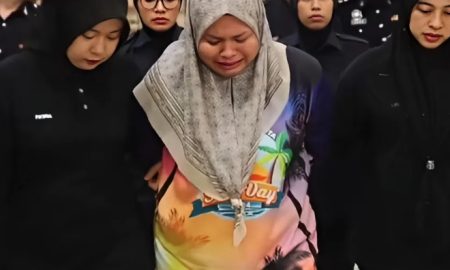 wanita menangis