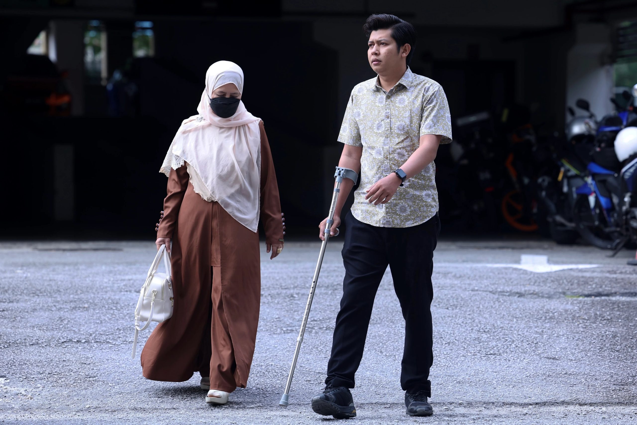 KASUT BERLUMPUR