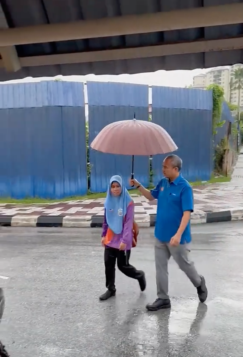 PENGETUA PAYUNGKAN PELAJAR