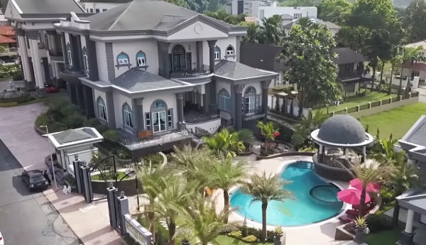rumah aliff syukri