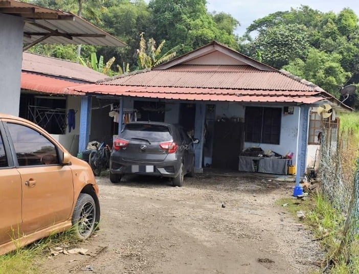pantang bersalin