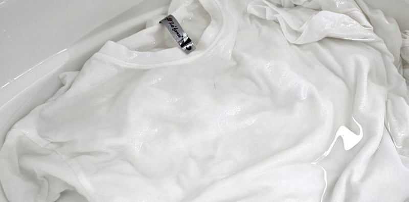 cara cuci baju putih
