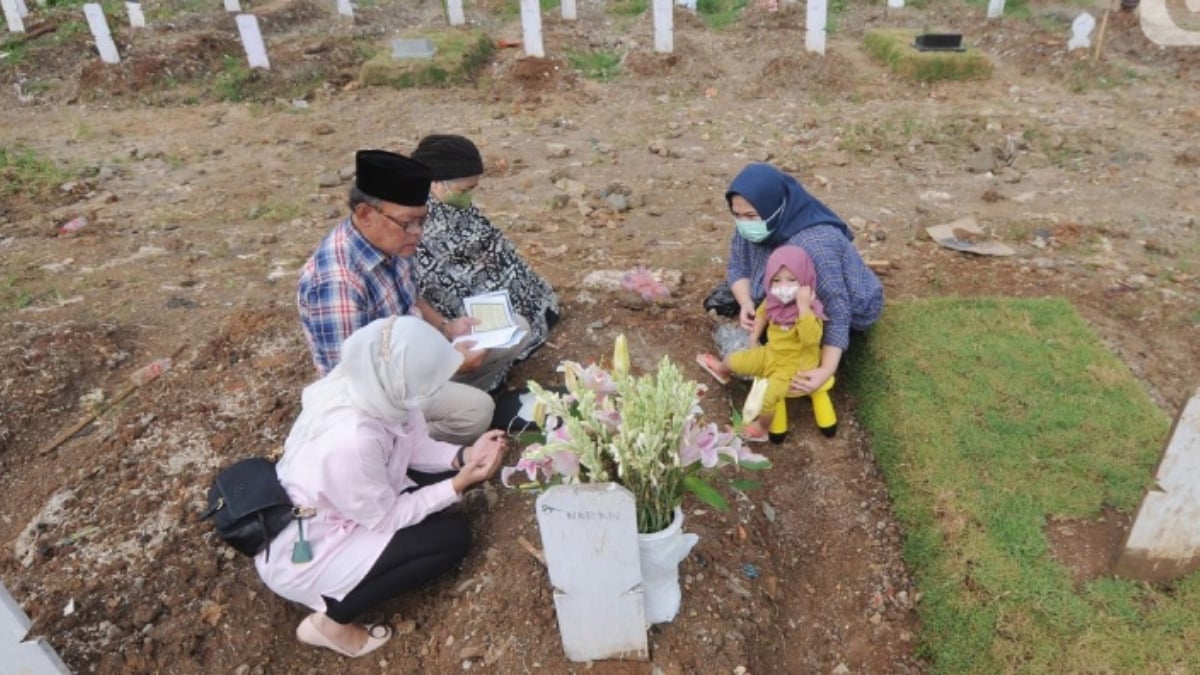 IBU BAPA MENINGGAL DUNIA