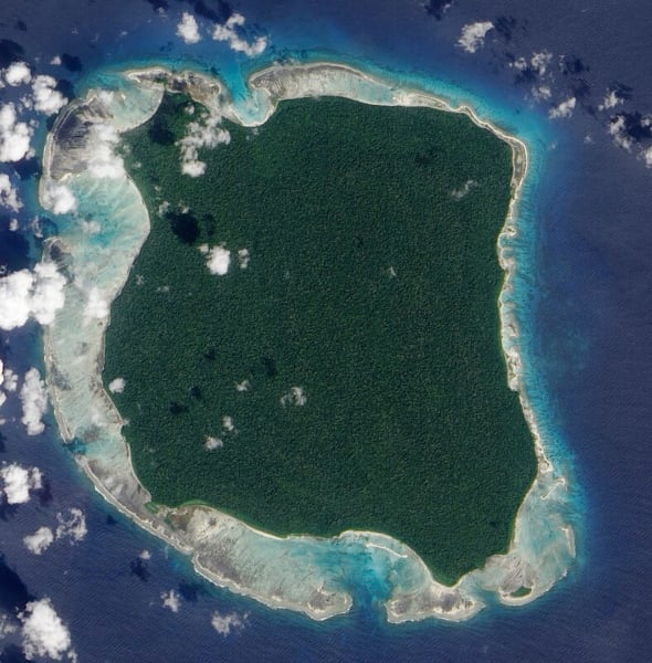 pulau terlarang