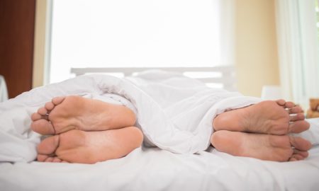 TIDUR SATU SELIMUT