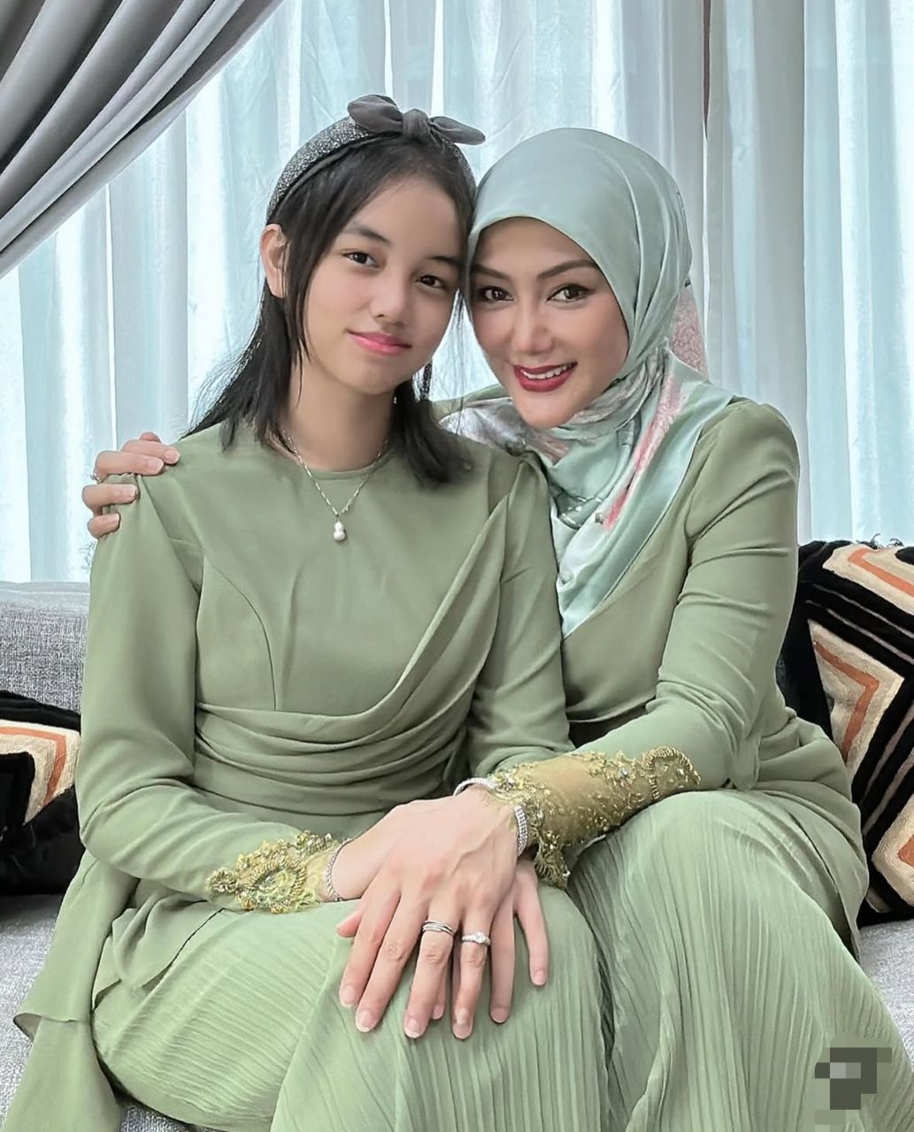 ANAK ERRA FAZIRA