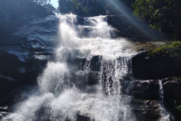 Air Terjun Lata Medang