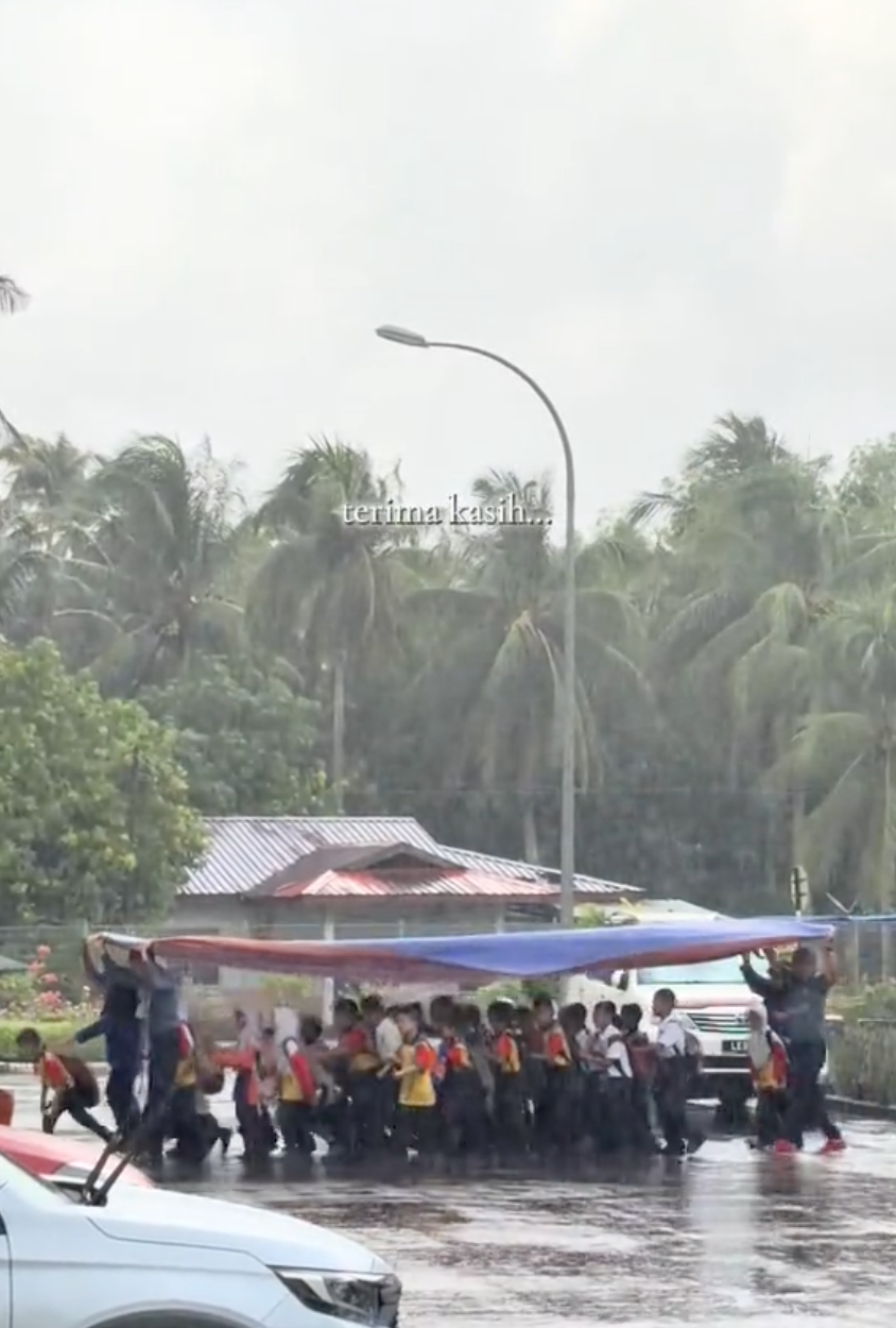 REDAH HUJAN