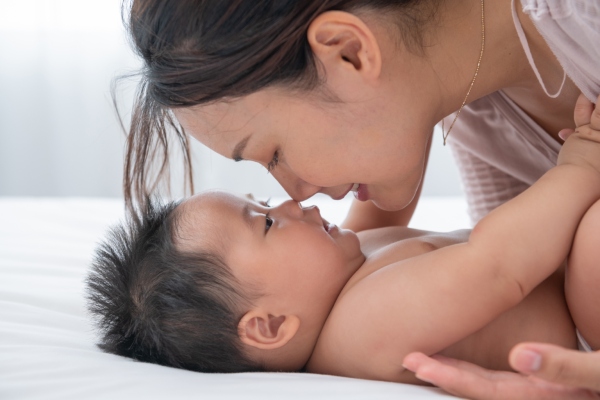 bayi tiru gerakan
