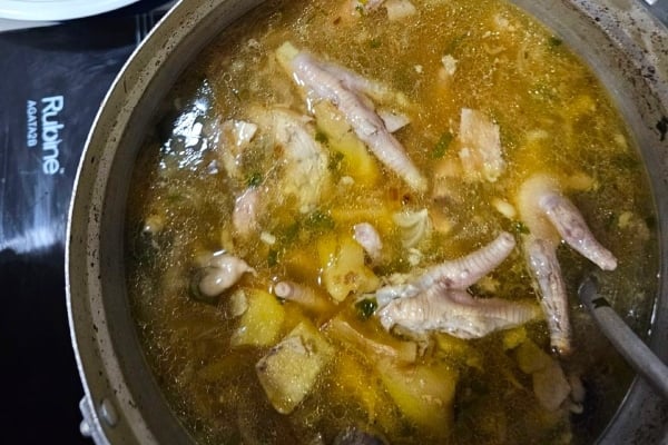 sup kaki ayam