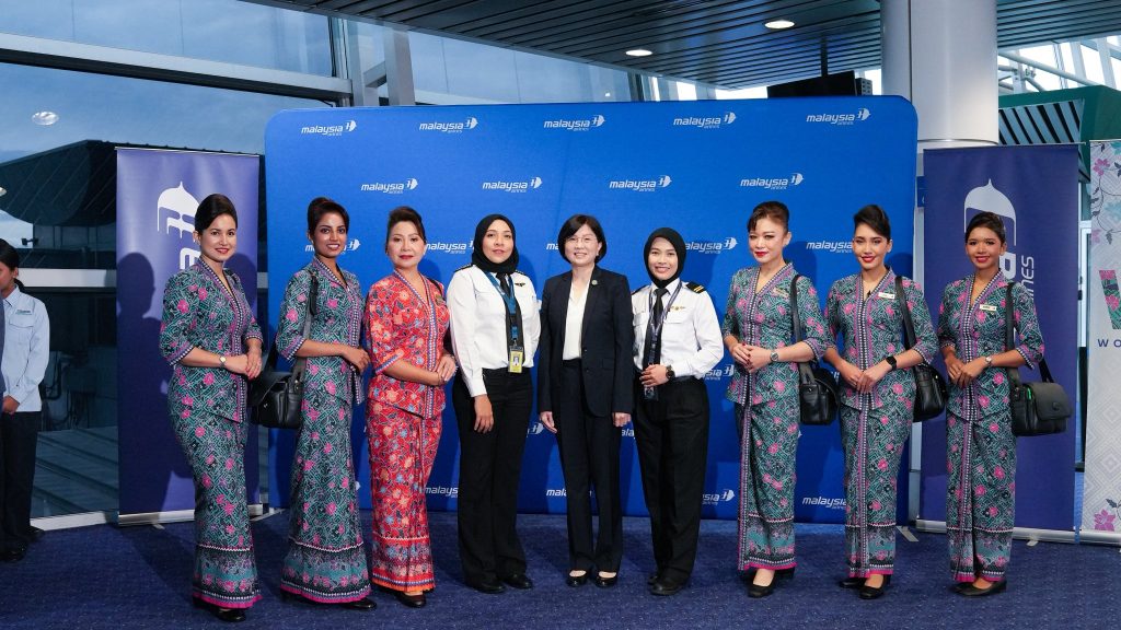 penerbangan malaysia airlines