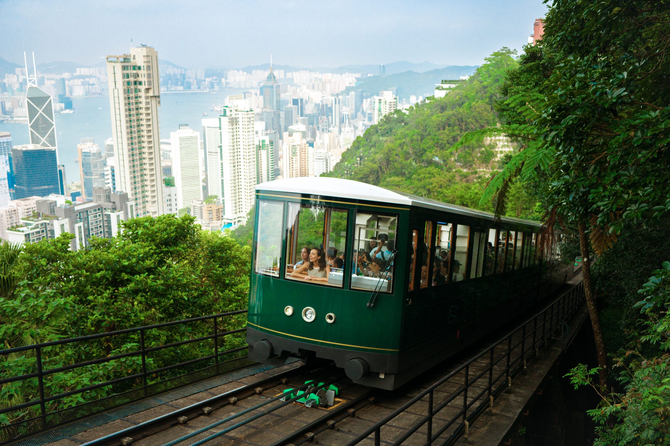 BERCUTI DI HONG KONG