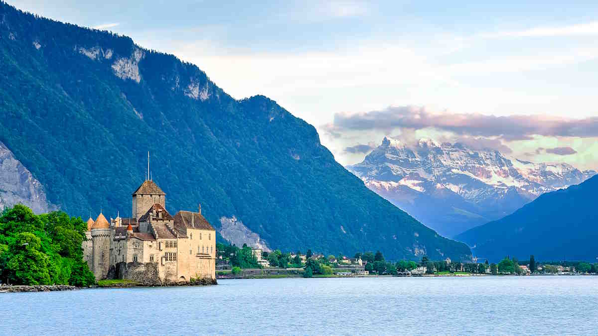 TEMPAT MENARIK DI SWITZERLAND