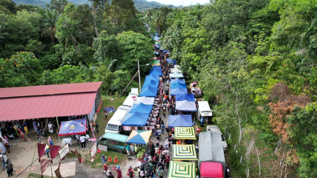 pasar pagi sungai bayor