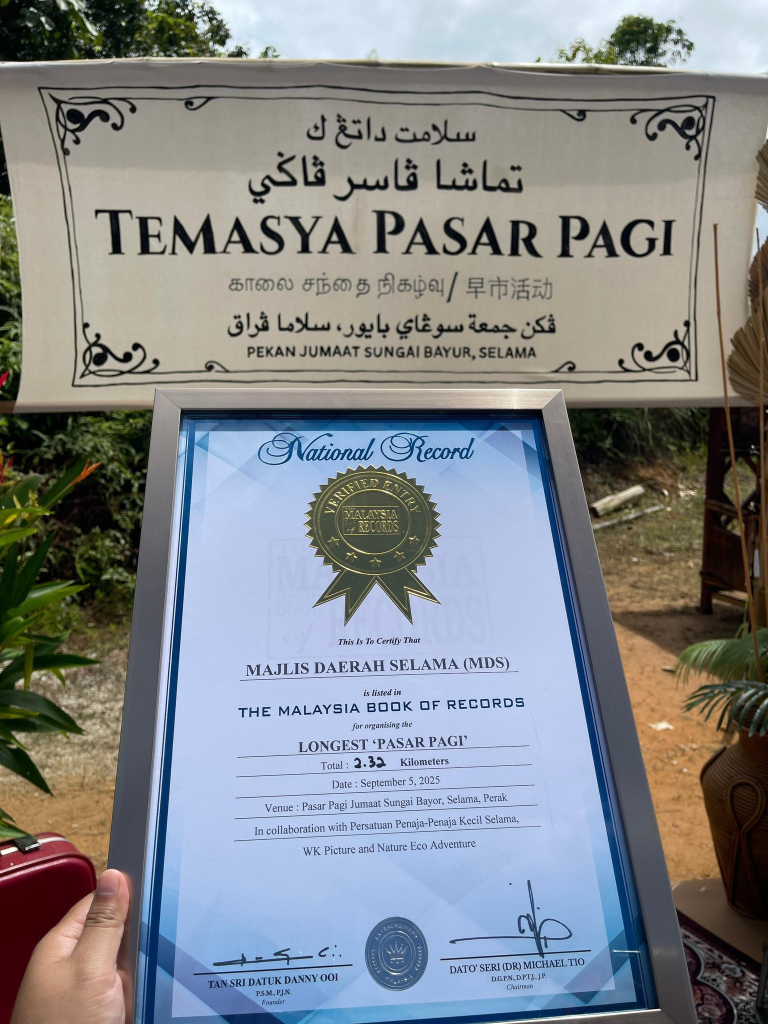 pasar pagi sungai bayor