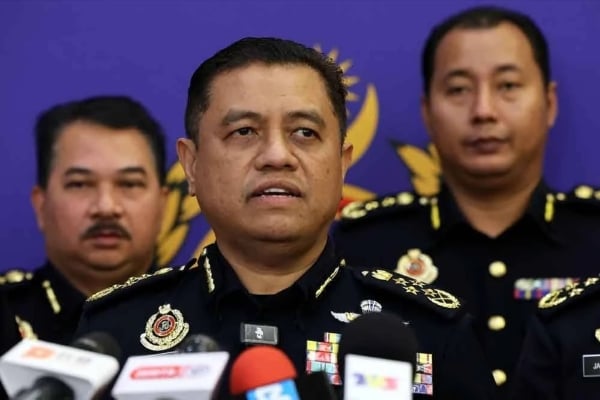 tali pinggang keledar