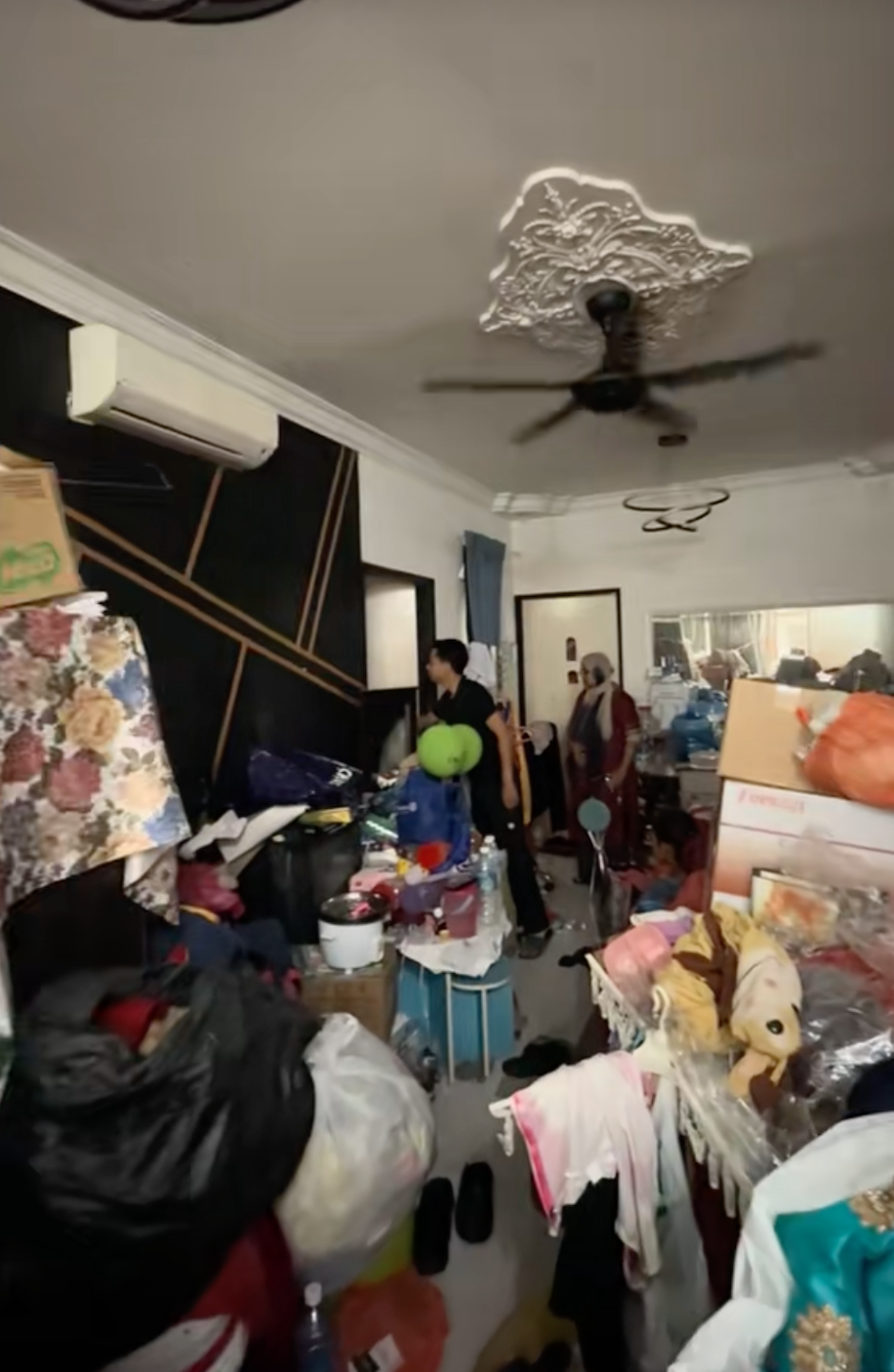 penyewa rumah