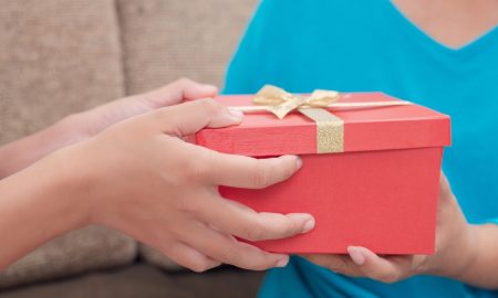 PEMBERIAN HADIAH
