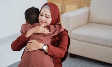 AURAT IBU DENGAN ANAK