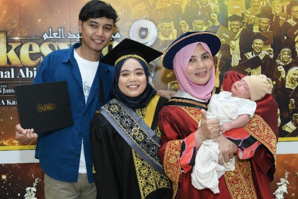 ibu muda