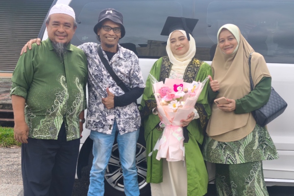 pemandu e-hailing