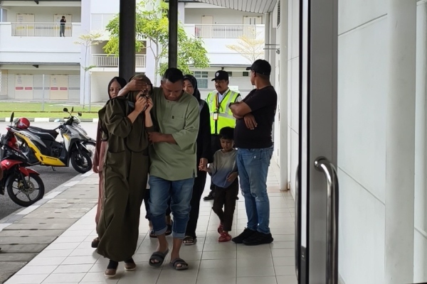 tahun empat