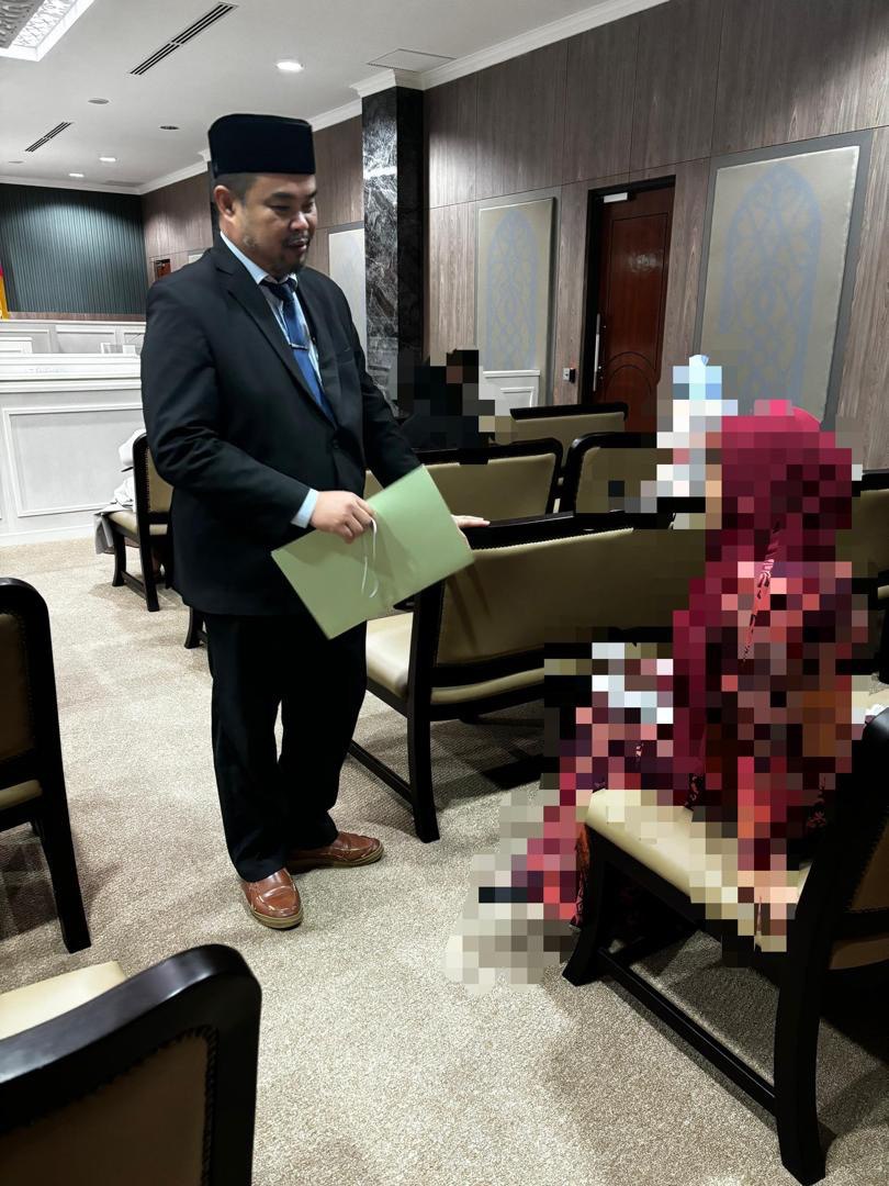 TUNTUTAN NAFKAH ANAK