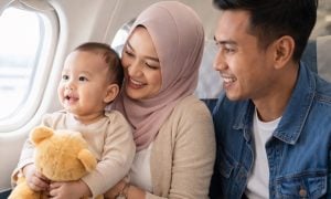 bawa anak naik flight
