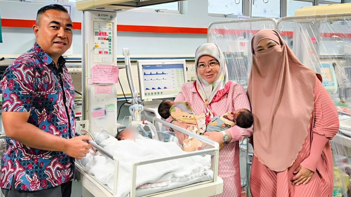 bayi kembar 3