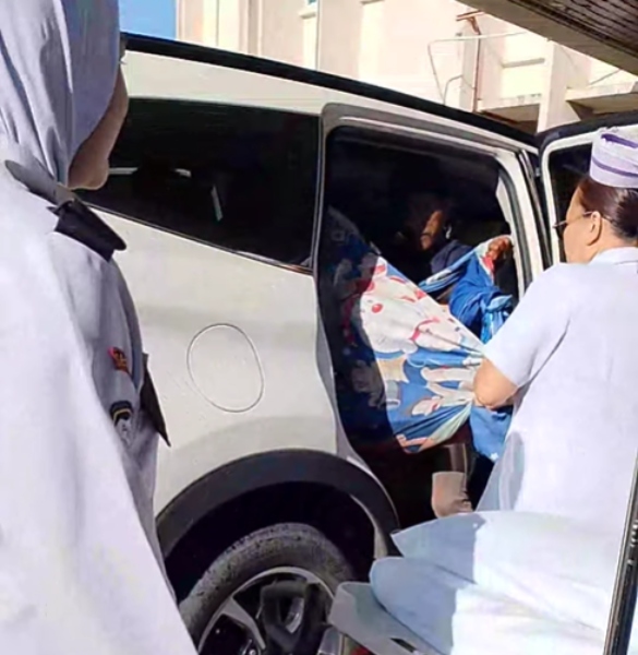 beranak dalam kereta