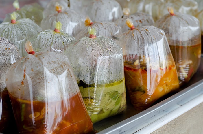 BEKAS BUNGKUS MAKANAN
