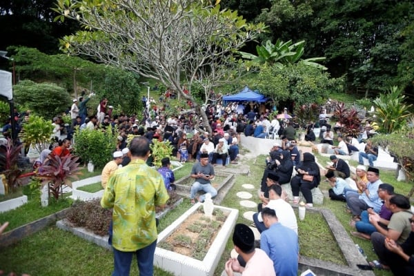 meninggal hari jumaat