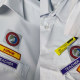 tampal lencana sekolah