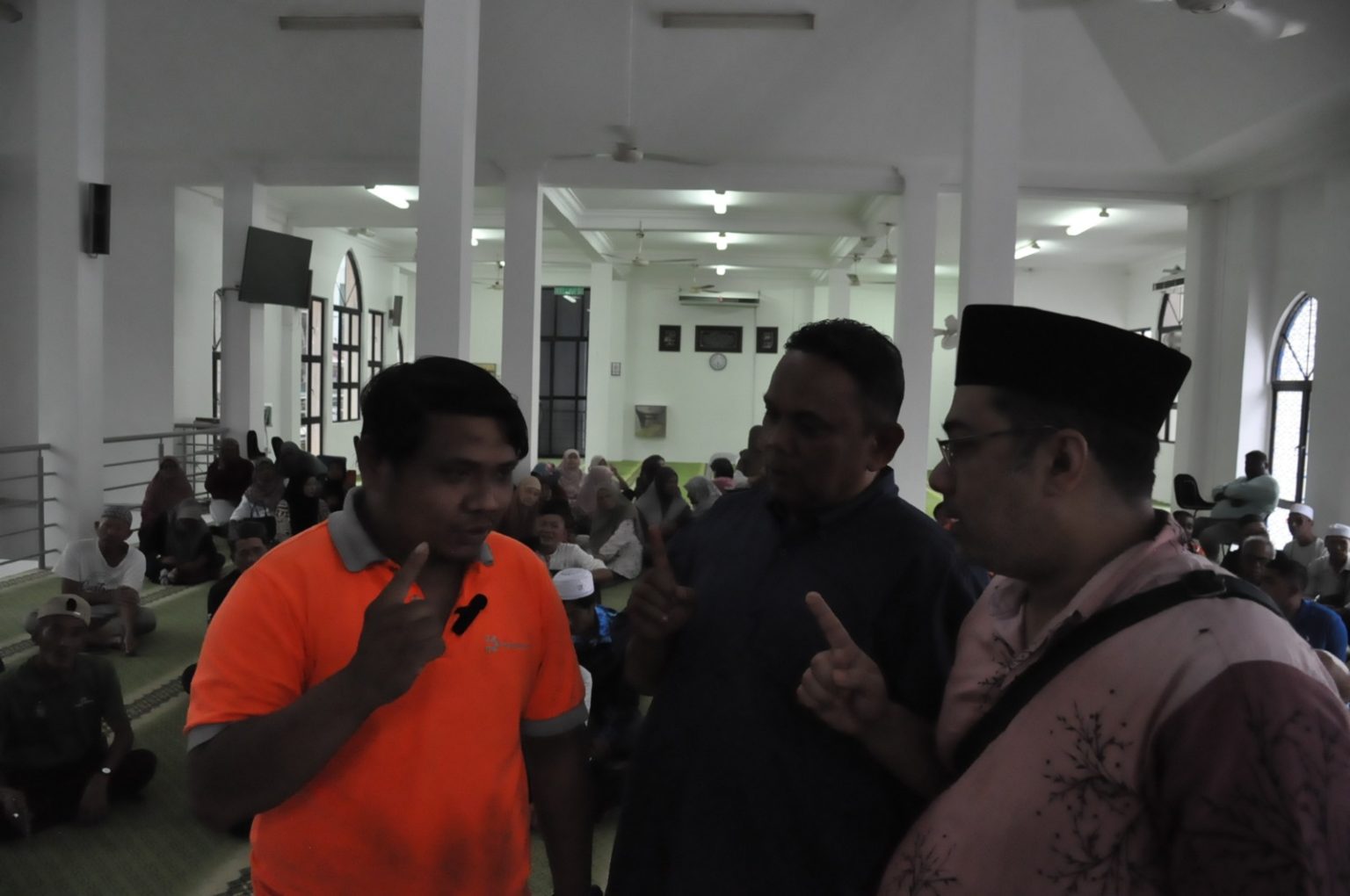 PELUK ISLAM