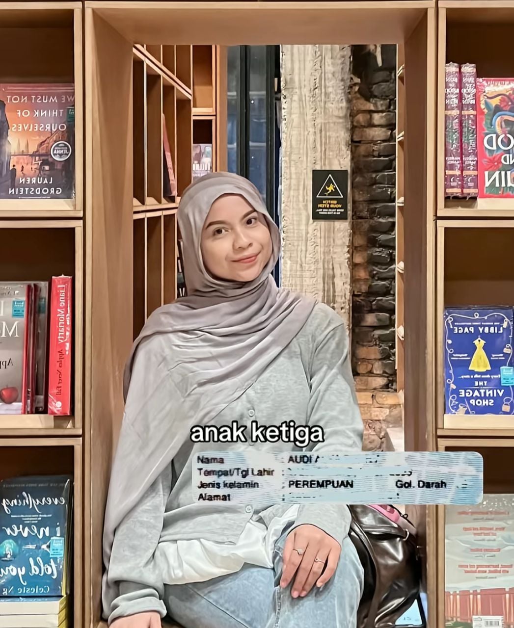 NAMA LUAR BIASA