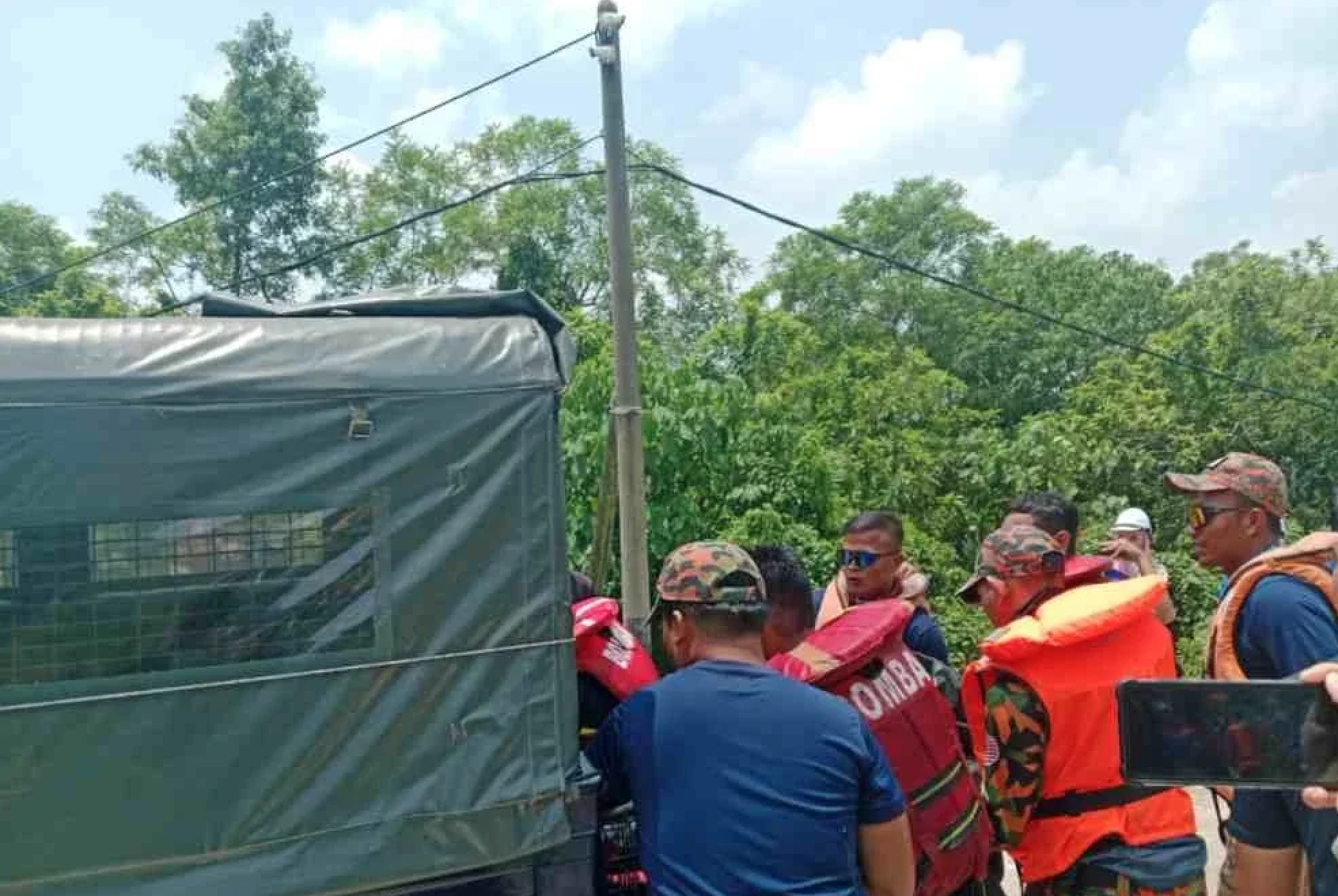 KANAK KANAK JATUH LONGKANG