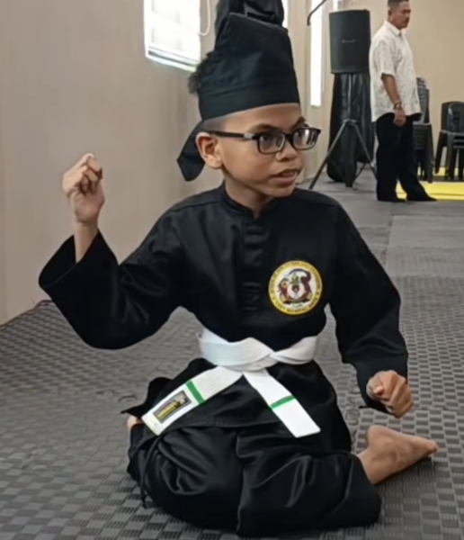 belajar silat