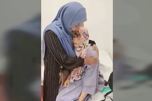 isteri hamil