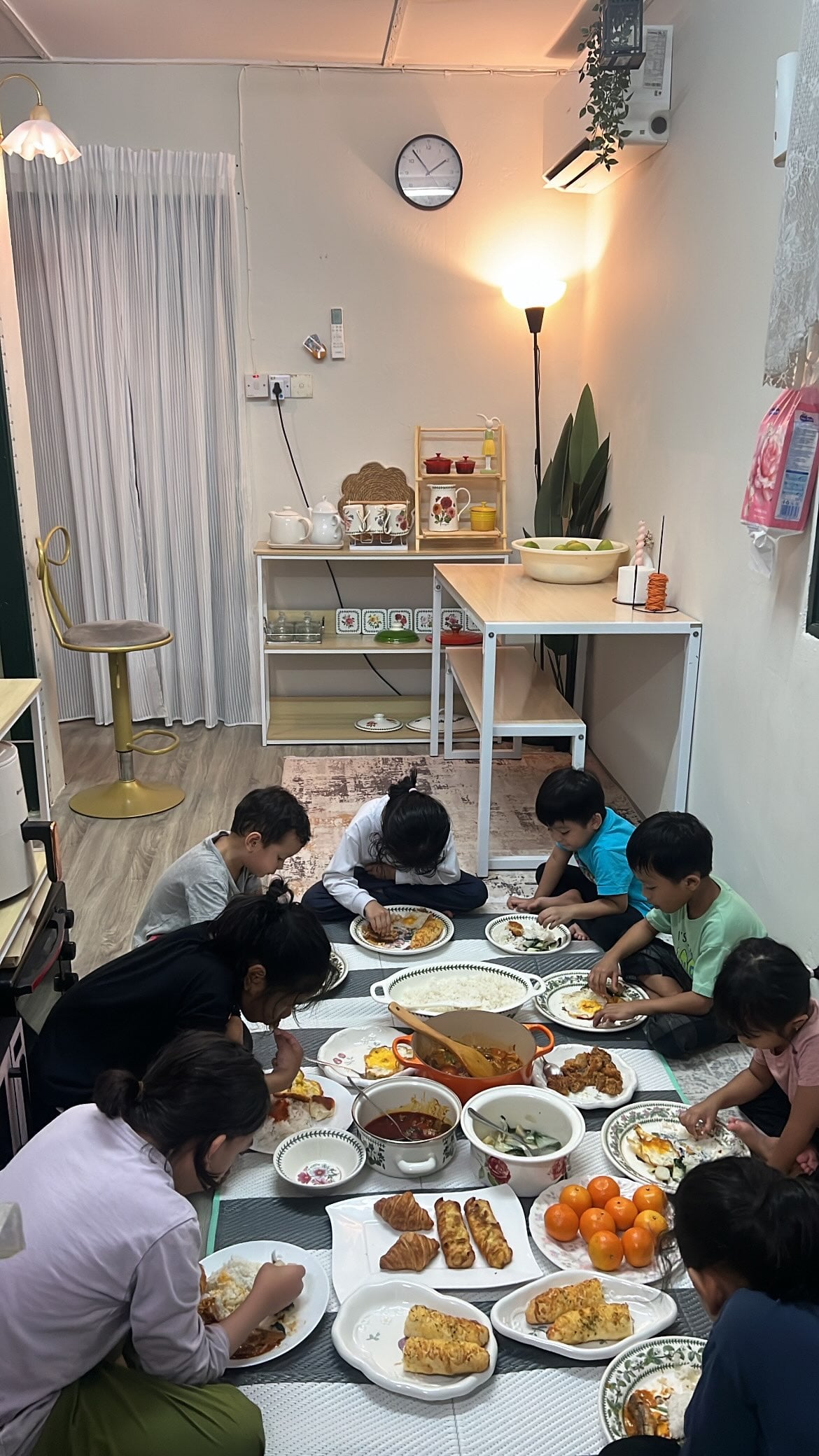 PENGASUH ANAK