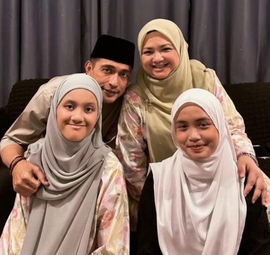 belajar bahasa isyarat 